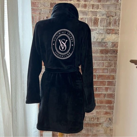 Victoria's Secret Black Comfy Robe with Pink Logo -Size XS/S -NW05 - Picture 2 of 6